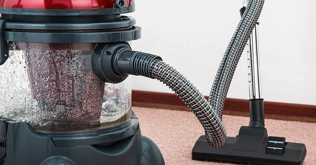 5 Best Budget Vacuum Cleaners in the US for 2025 That Actually Don’t Suck (Except They Do)